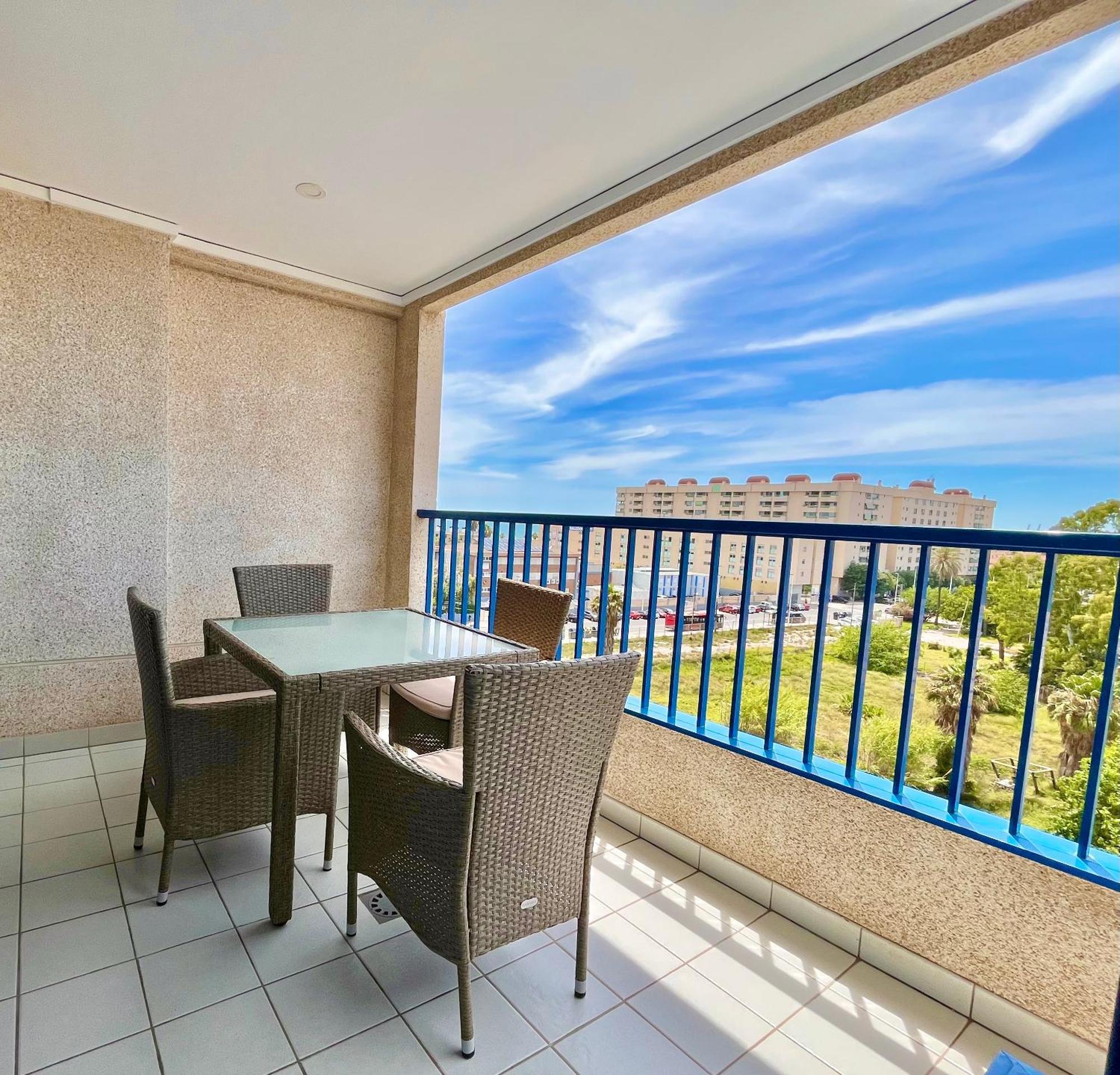 Blue Beach Apartment+Oceanview+Private Parking Valencia Luaran gambar